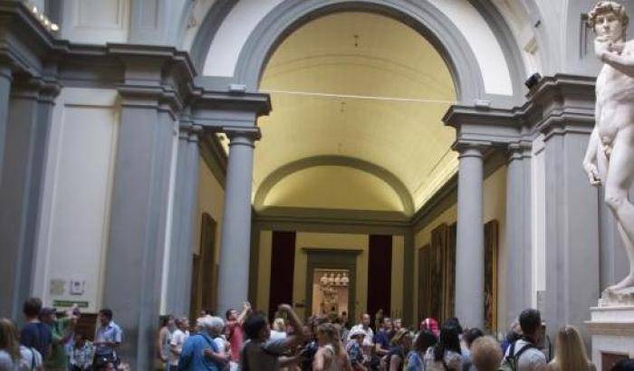 Il tribunale difende il David di Michelangelo e blocca un sito internet
