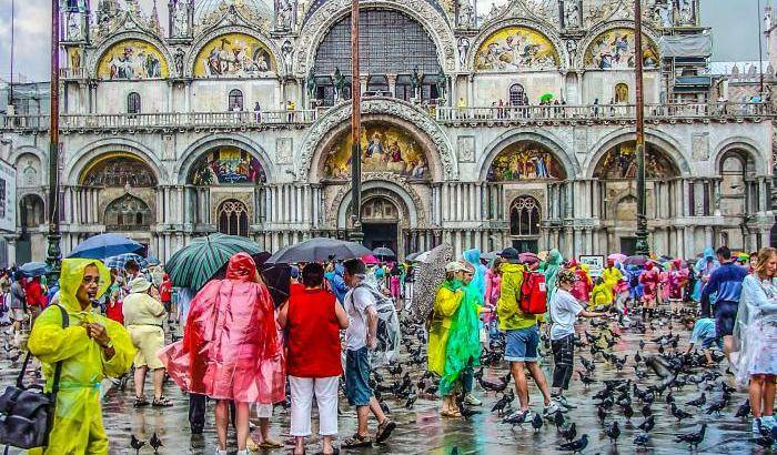 Philippe Starck su Venezia: "Il turismo è prostituzione"