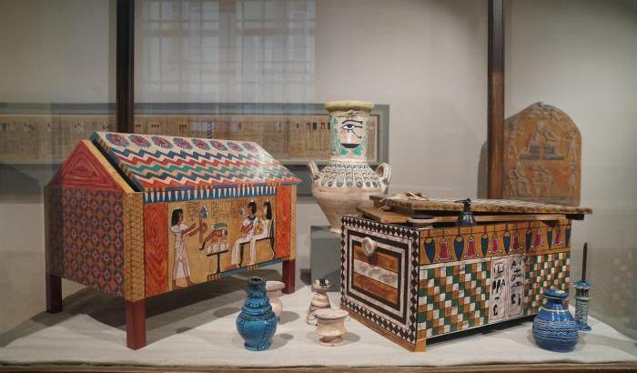 Arte sociale: i detenuti ricreano papiri e cofanetti dell'Egizio