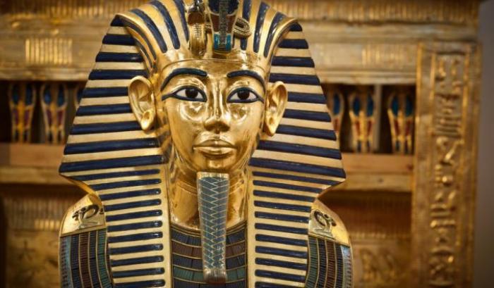 Il dilemma: chiudere la tomba di Tutankhamon per salvarla