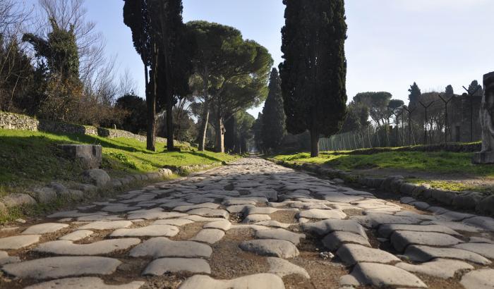 Bonisoli “a gamba tesa” contro l’Accademia del David e l’Appia Antica