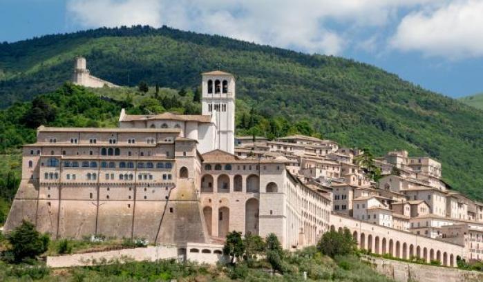 Il capitalismo è avverso al benessere collettivo: Assisi cerca un’altra via