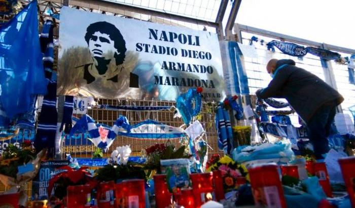 Maradona e Totò, l'amore immenso di Napoli per i due unici santi laici