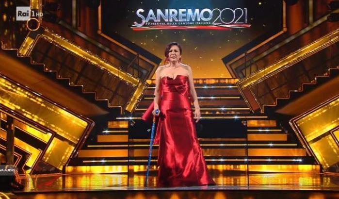 Sanremo2021: l'attrice Antonella Ferrari interpreta con forza il riscatto dalla malattia