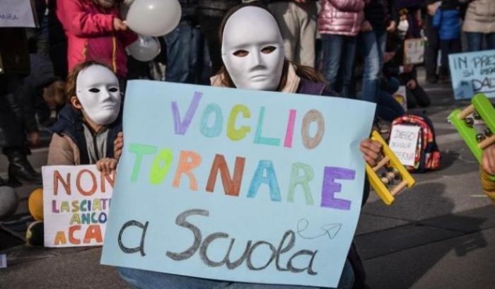 Scuola: si sciopera contro la Dad, manifestazioni in tutta Italia