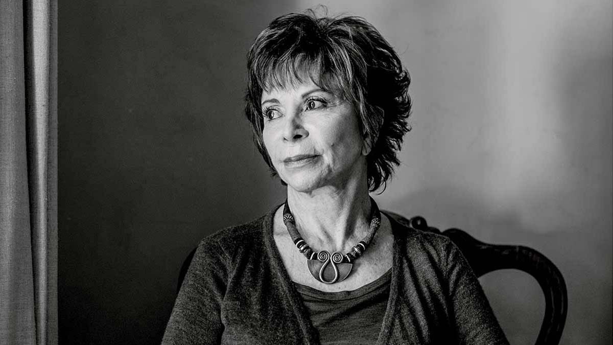 Il mondo della narrativa festeggia gli 80 anni di Isabel Allende