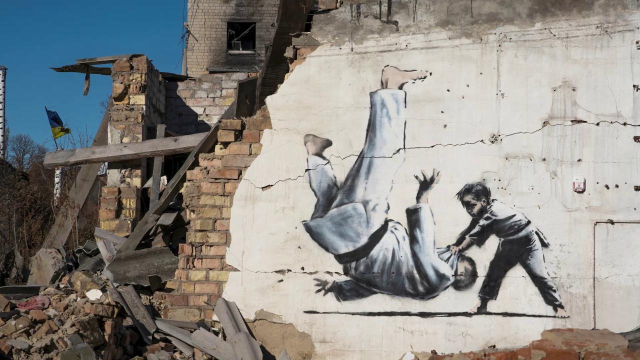 Cinque opere di Banksy in Ucraina