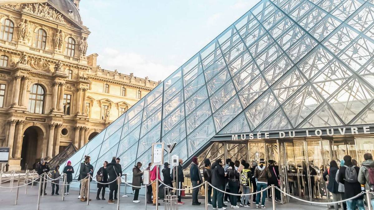 Louvre, la direttrice Des Cars annuncia il limite di ingressi giornalieri a 30.000 visitatori