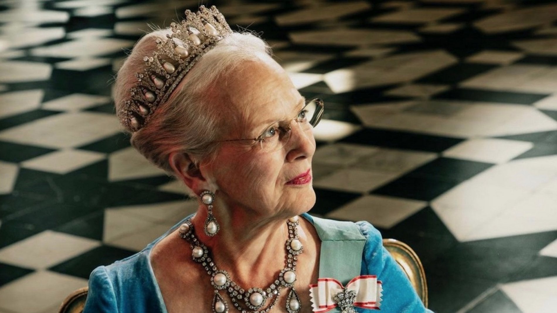 Premio Andersen: la regina di Danimarca ritira il patrocinio