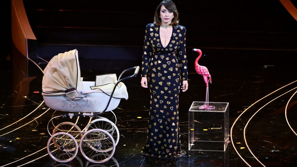 Una, nessuna, centomila mamme: il monologo di Chiara Francini al Festival