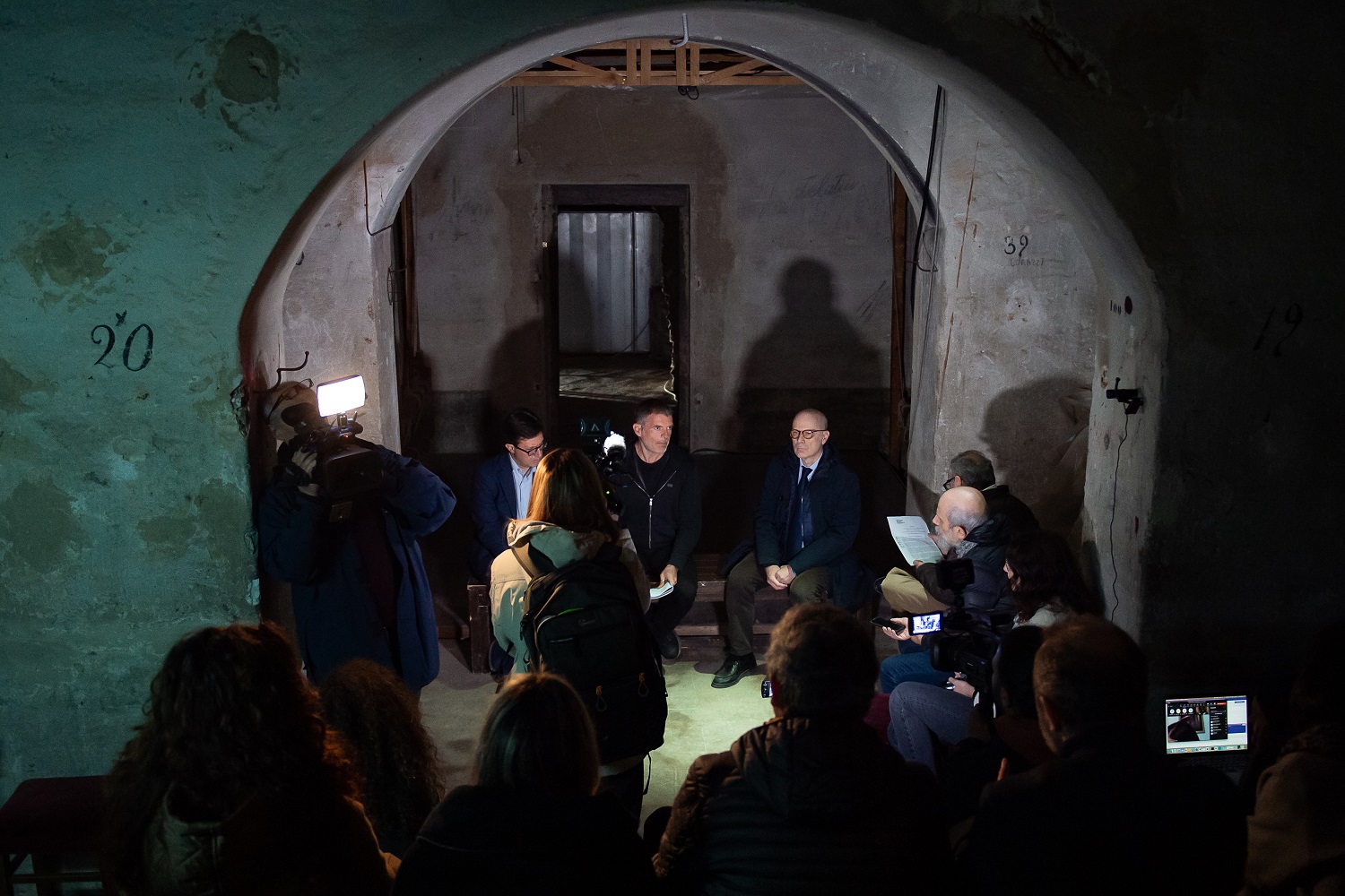 Massini in scena con Bunker Kiev: una performance nei sotterranei del Teatro della Pergola