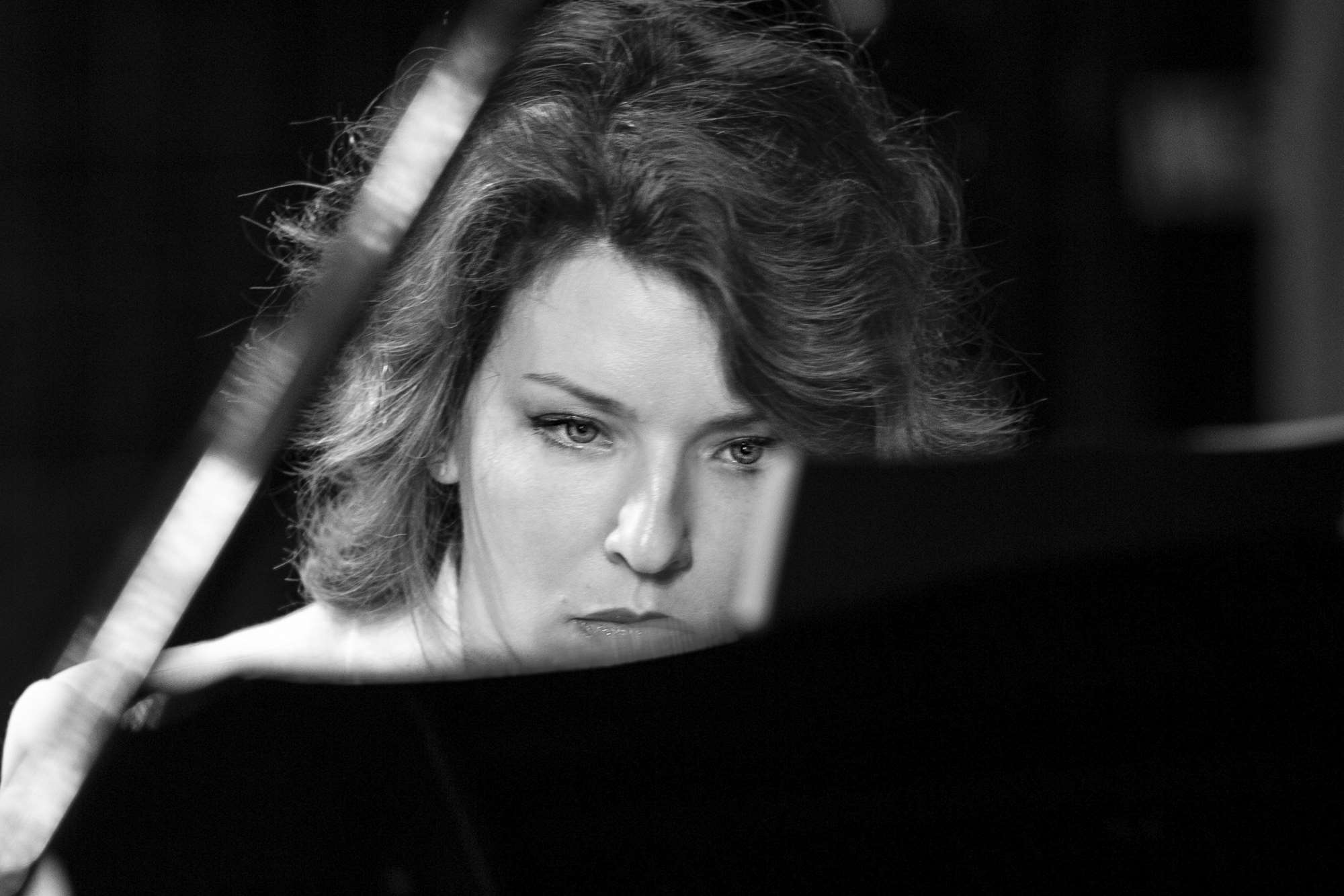 Russia, annullato il concerto della pianista Polina Osetinskaya: è contro la guerra di Putin