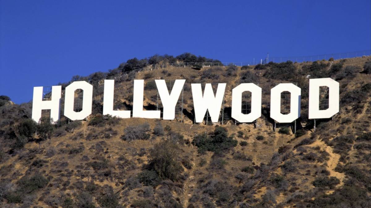 Hollywood si ferma: lo sciopero degli sceneggiatori mette a rischio film e serie tv