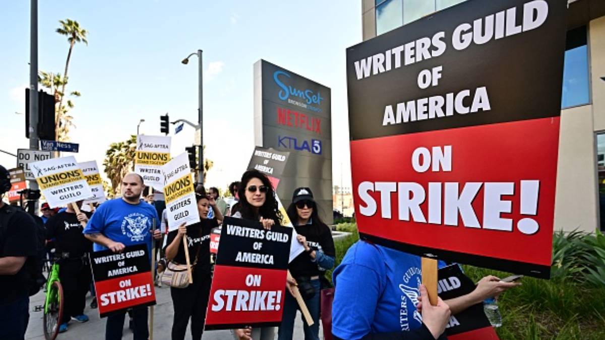 Hollywood vicina alla fine dello sciopero: trattative tra sceneggiatori e produttori vicine alla svolta