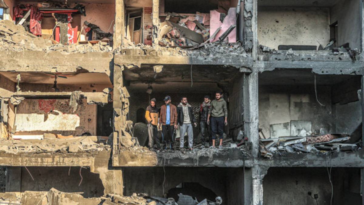 Oltre le fiamme di Gaza: storie di fuga e di speranza