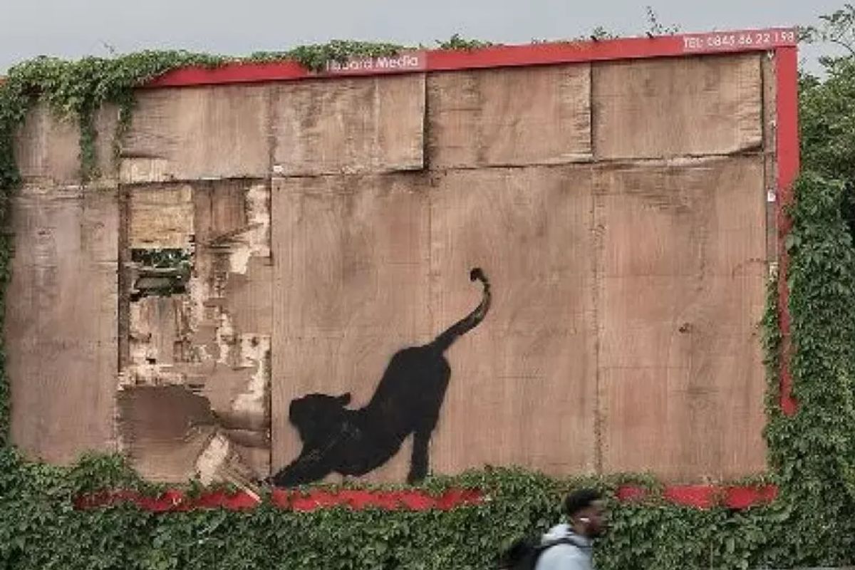 Banksy sorprende ancora Londra con un nuovo felino