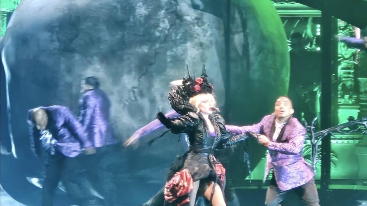 Il "Mayhem Ball" di Lady Gaga al Forum di Assago