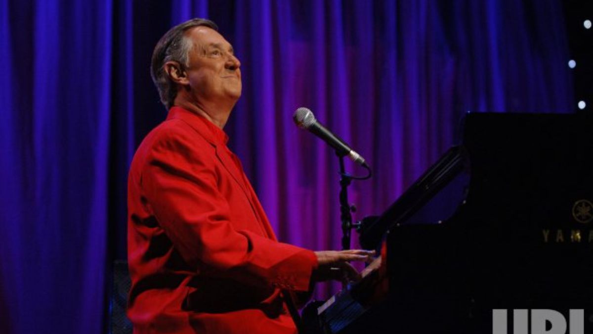 Ci lascia la leggenda del pop americano Neil Sedaka