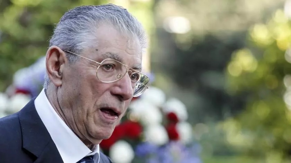 Addio a Umberto Bossi, il &ldquo;Senat&ugrave;r&rdquo; della politica italiana