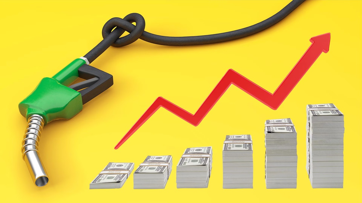 benzina-prezzi-vent-anni Petrolio, gas e bollette: l’effetto della tensioni in Medio Oriente