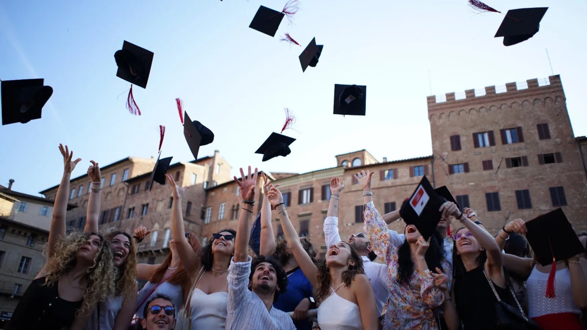 A piazza del Campo torna il Graduation Day