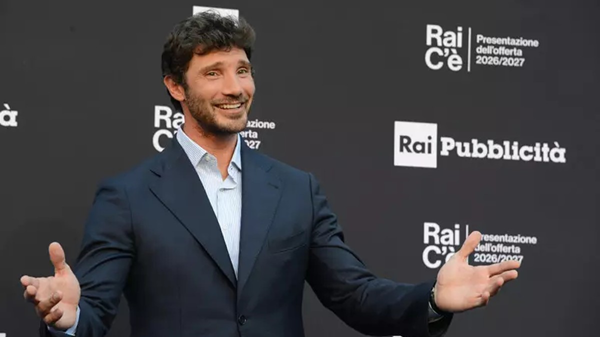 Festival di Sanremo 2027: tra modernizzazioni e piume di struzzo