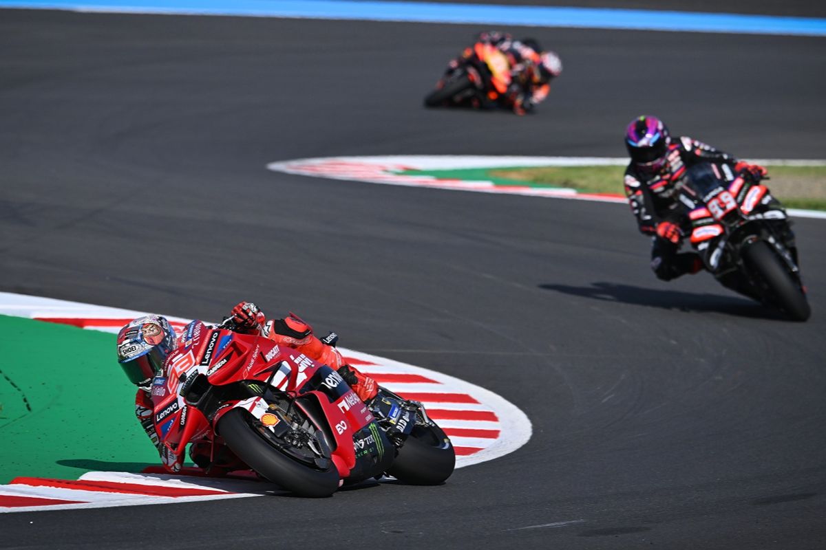 Marc Marquez trionfa in Giappone, quarto un ottimo Bastianini